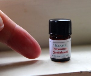 kira kira life sol flower botanicals hawaiian sandalwood iliahi